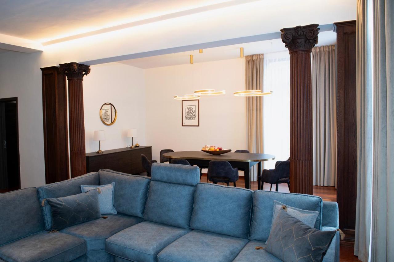 Botanique Suites Airbnb, Антверпен Экстерьер фото