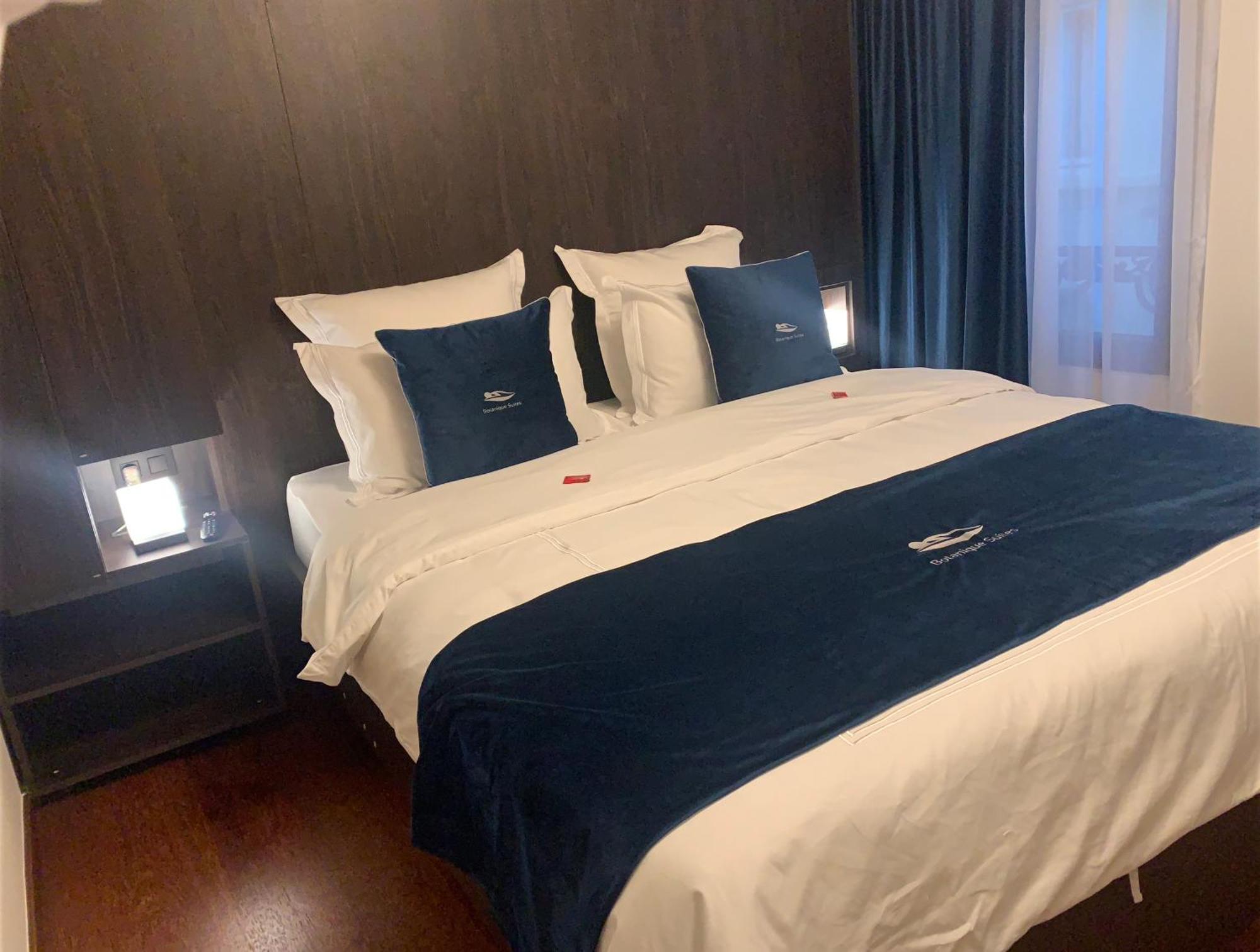 Botanique Suites Airbnb, Антверпен Экстерьер фото
